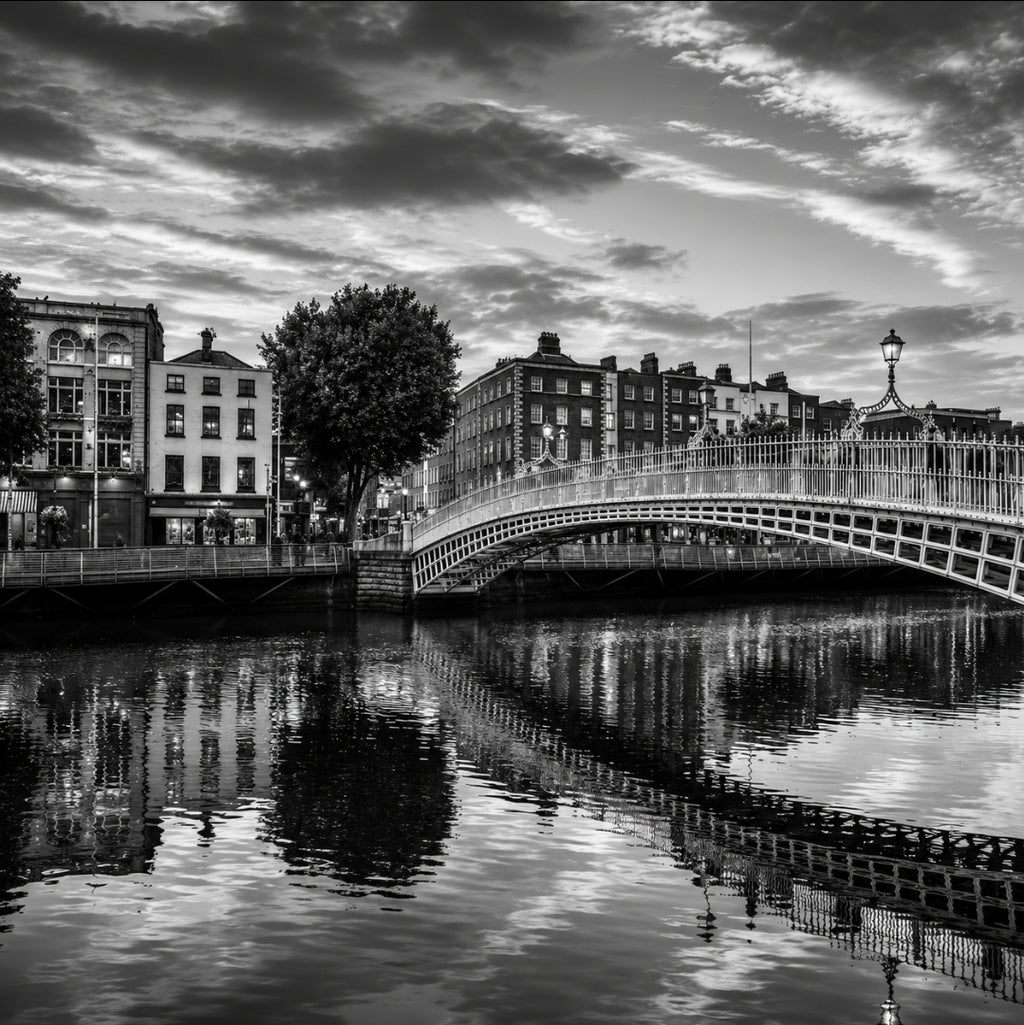 Ha'penny bridge Dublin